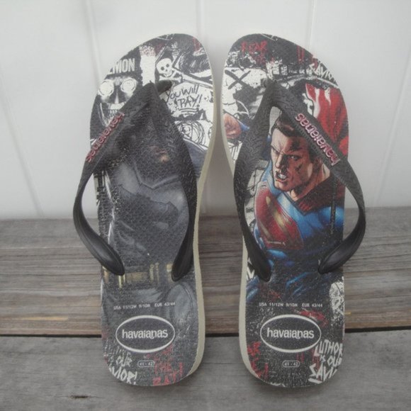 Havaianas Men's 9-10 Superhero "Batman VS Superman" Flip Flops Flats Unisex - Picture 1 of 4